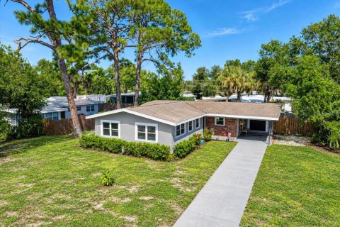 Villa ou maison à vendre à Sarasota, Floride: 3 chambres, 127.37 m2 № 2431758 - photo 24