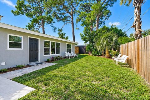Villa ou maison à vendre à Sarasota, Floride: 3 chambres, 127.37 m2 № 2431758 - photo 21
