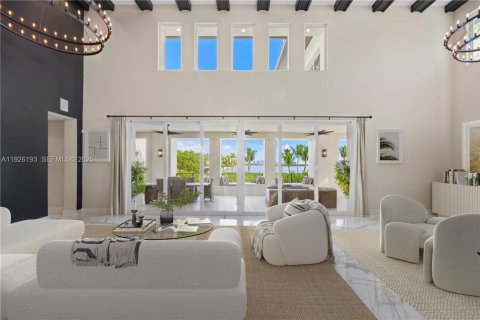 Villa ou maison à vendre à Miami, Floride: 5 chambres, 709.96 m2 № 1991116 - photo 15