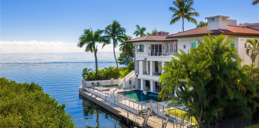 Villa ou maison à Miami, Floride 5 chambres, 709.96 m2 № 1991116