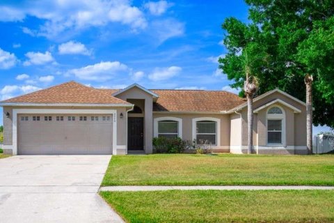 House in Kissimmee, Florida 3 bedrooms, 153.1 sq.m. № 2220452
