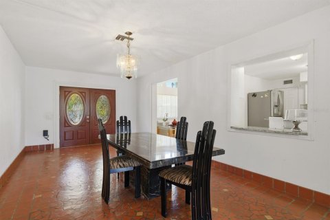 Casa en venta en Saint Petersburg, Florida, 4 dormitorios, 340.95 m2 № 2223331 - foto 4