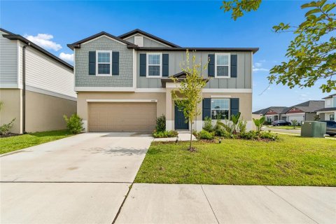 Casa en Land O' Lakes, Florida 4 dormitorios, 240.06 m2 № 2129722
