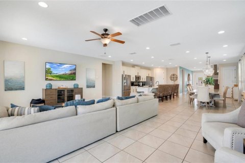 Villa ou maison à vendre à Kissimmee, Floride: 9 chambres, 477.7 m2 № 1718974 - photo 12