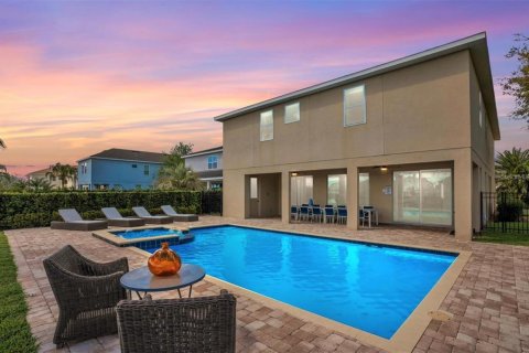 Villa ou maison à vendre à Kissimmee, Floride: 9 chambres, 477.7 m2 № 1718974 - photo 2