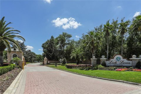 Casa en venta en Mount Dora, Florida, 4 dormitorios, 202.06 m2 № 1918521 - foto 3