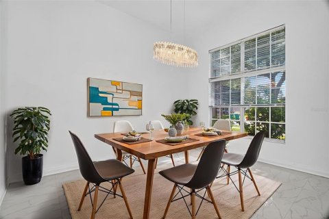 Casa en venta en Mount Dora, Florida, 4 dormitorios, 202.06 m2 № 1918521 - foto 10