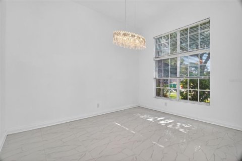Casa en venta en Mount Dora, Florida, 4 dormitorios, 202.06 m2 № 1918521 - foto 9