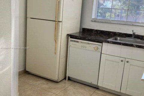 Condo in Deerfield Beach, Florida, 2 bedrooms  № 1957222 - photo 5