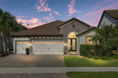 Casa en Land O' Lakes, Florida 3 dormitorios, 236.34 m2 № 2133621