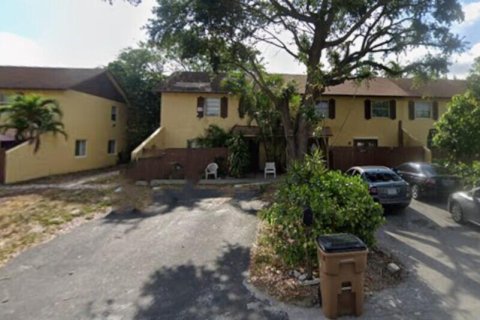 Townhouse in Deerfield Beach, Florida 4 bedrooms, 134.24 sq.m. № 2147196 - photo 16