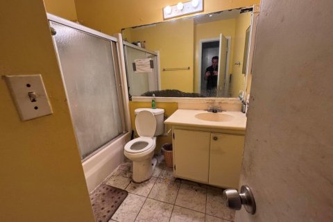 Townhouse in Deerfield Beach, Florida 4 bedrooms, 134.24 sq.m. № 2147196 - photo 13
