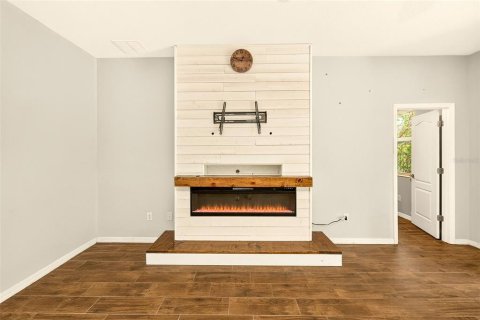 House in Lutz, Florida 4 bedrooms, 305.18 sq.m. № 2199754 - photo 8