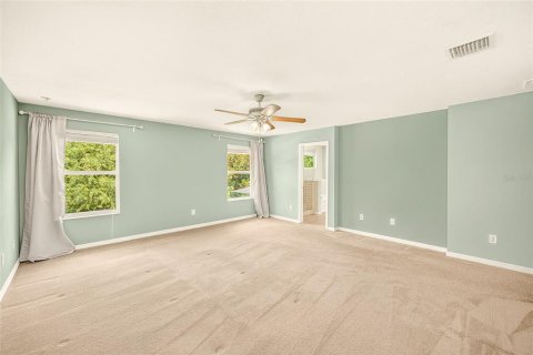 House in Lutz, Florida 4 bedrooms, 305.18 sq.m. № 2199754 - photo 21