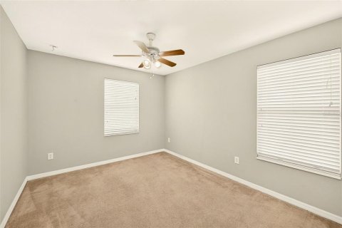 House in Lutz, Florida 4 bedrooms, 305.18 sq.m. № 2199754 - photo 28