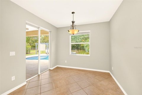 House in Lutz, Florida 4 bedrooms, 305.18 sq.m. № 2199754 - photo 13