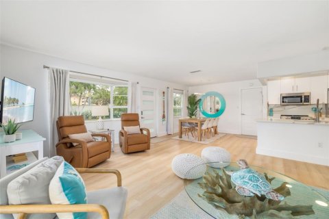 Casa en venta en Sarasota, Florida, 2 dormitorios, 120.4 m2 № 1844728 - foto 4