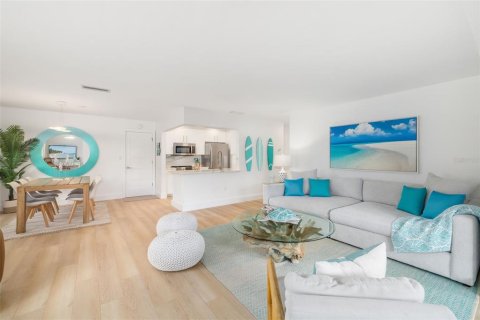 Casa en venta en Sarasota, Florida, 2 dormitorios, 120.4 m2 № 1844728 - foto 13