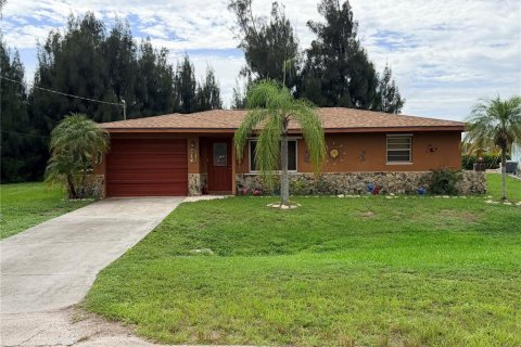 House in Punta Gorda, Florida 2 bedrooms, 84.54 sq.m. № 2314388