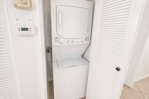 Copropriété à louer à Hypoluxo, Floride: 2 chambres, 71.35 m2 № 2247973 - photo 9