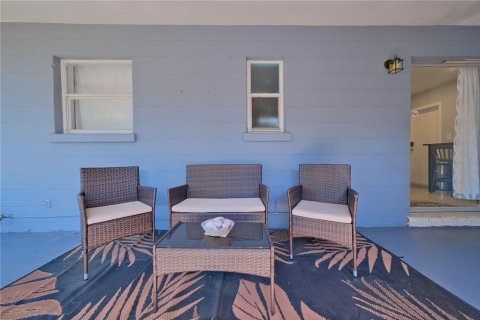 Commercial property in Sarasota, Florida 4 bedrooms, 155.98 sq.m. № 2149634 - photo 27