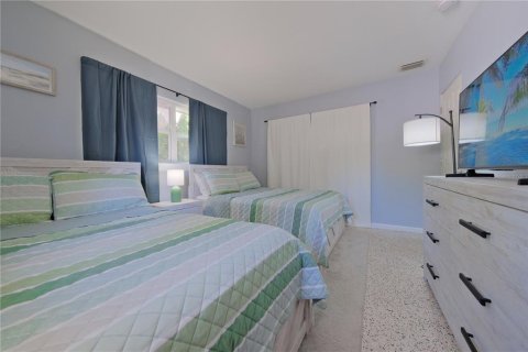 Commercial property in Sarasota, Florida 4 bedrooms, 155.98 sq.m. № 2149634 - photo 19