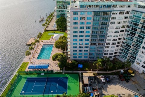 Copropriété à louer à Miami, Floride: 2 chambres, 115.2 m2 № 1966346 - photo 30
