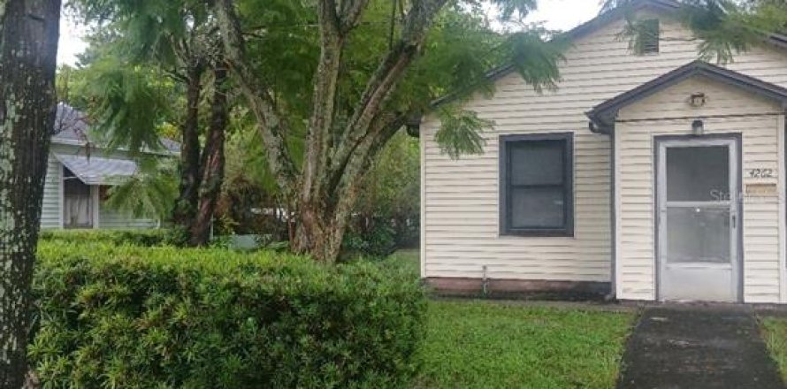 Villa ou maison à Saint Petersburg, Floride 3 chambres, 98.29 m2 № 2416524