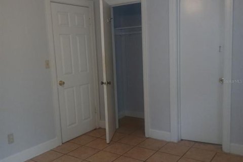 Villa ou maison à louer à Saint Petersburg, Floride: 3 chambres, 98.29 m2 № 2416524 - photo 9