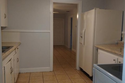 Villa ou maison à louer à Saint Petersburg, Floride: 3 chambres, 98.29 m2 № 2416524 - photo 7