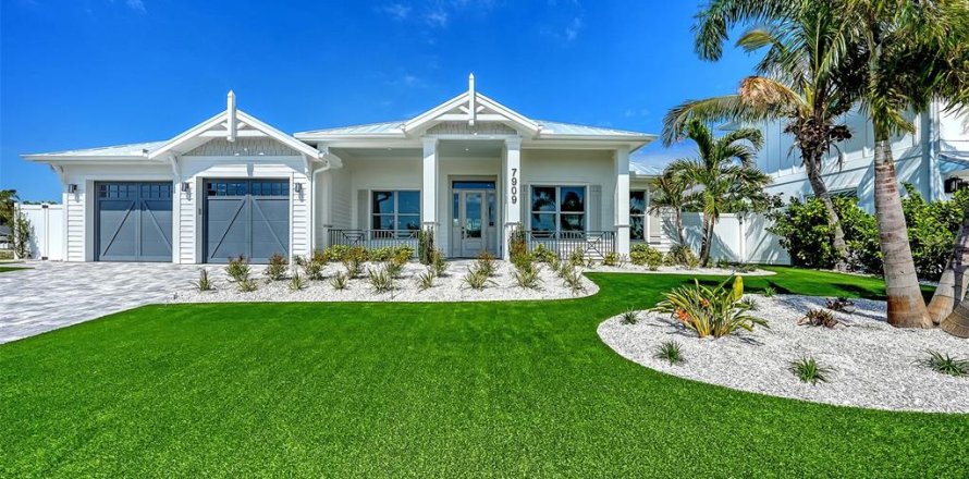 House in Bradenton, Florida 4 bedrooms, 228.63 sq.m. № 1656640