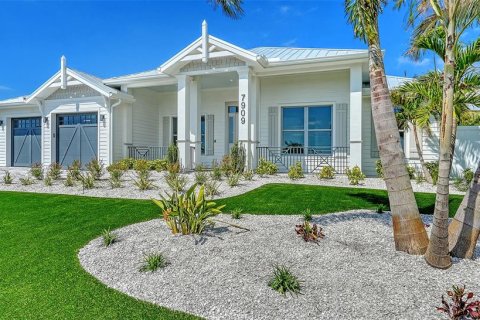 House in Bradenton, Florida 4 bedrooms, 228.63 sq.m. № 1656640 - photo 3