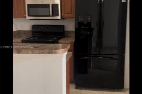 Condo in Riviera Beach, Florida, 2 bedrooms  № 1743946 - photo 3