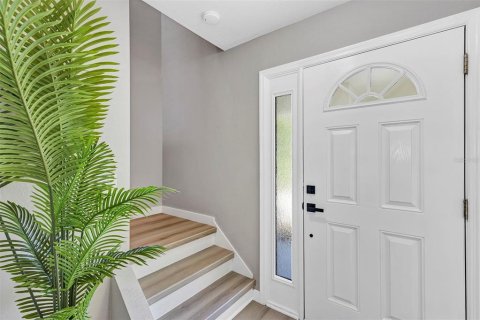 House in Orlando, Florida 4 bedrooms, 187.01 sq.m. № 1745025 - photo 6
