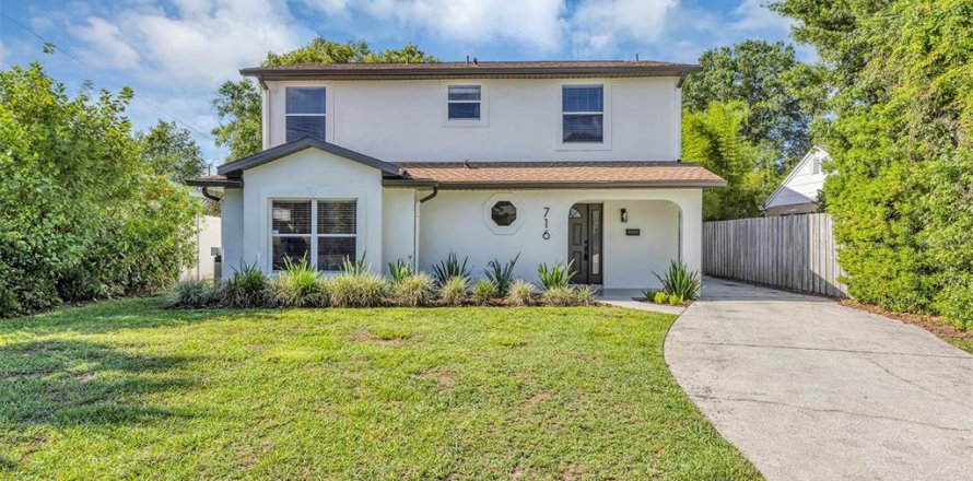 House in Orlando, Florida 4 bedrooms, 187.01 sq.m. № 1745025