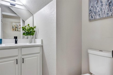 House in Orlando, Florida 4 bedrooms, 187.01 sq.m. № 1745025 - photo 9