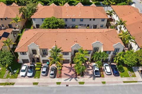 Touwnhouse à vendre à Homestead, Floride: 4 chambres, 161.28 m2 № 2407899 - photo 2