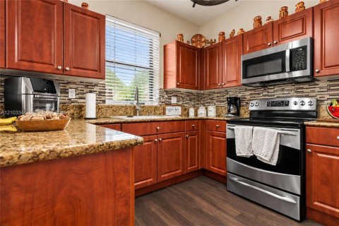 Touwnhouse à vendre à Homestead, Floride: 4 chambres, 161.28 m2 № 2407899 - photo 8