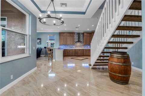 Купить виллу или дом в Мирамар, Флорида 5 спален, 349.87м2, № 2040652 - фото 21