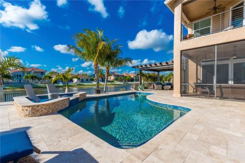Купить виллу или дом в Мирамар, Флорида 5 спален, 349.87м2, № 2040652 - фото 4