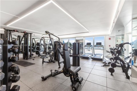 Снять в аренду кондоминиум в Майами-Бич, Флорида 1 спальня, 60.76м2, № 1958064 - фото 7