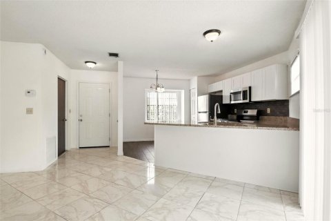 Appartement à louer à Orlando, Floride: 2 chambres, 97.55 m2 № 2378946 - photo 9