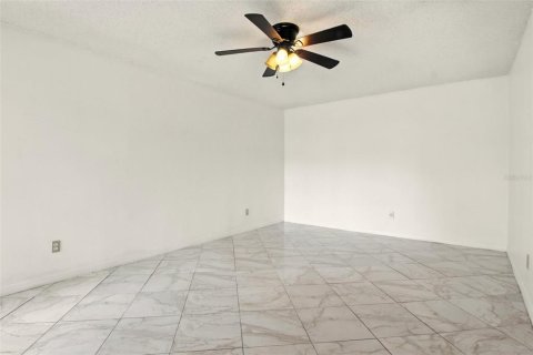 Appartement à louer à Orlando, Floride: 2 chambres, 97.55 m2 № 2378946 - photo 8