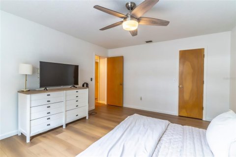 Touwnhouse à vendre à Orlando, Floride: 2 chambres, 110.55 m2 № 1910832 - photo 16