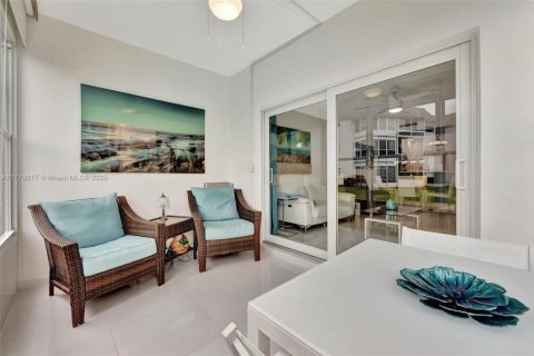 Condo in Lauderdale Lakes, Florida, 2 bedrooms  № 1868209 - photo 8