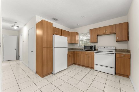 Appartement à louer à Fort Lauderdale, Floride: 2 chambres, 83.24 m2 № 2187561 - photo 11