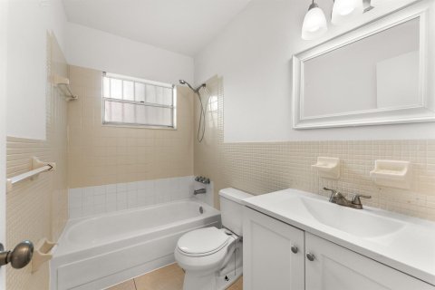 Appartement à louer à Fort Lauderdale, Floride: 2 chambres, 83.24 m2 № 2187561 - photo 10