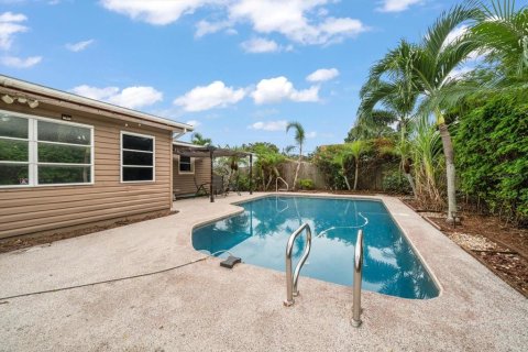 Villa ou maison à louer à Saint Petersburg, Floride: 3 chambres, 89.19 m2 № 1793807 - photo 22