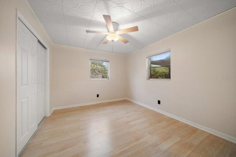 Villa ou maison à louer à Saint Petersburg, Floride: 3 chambres, 89.19 m2 № 1793807 - photo 15