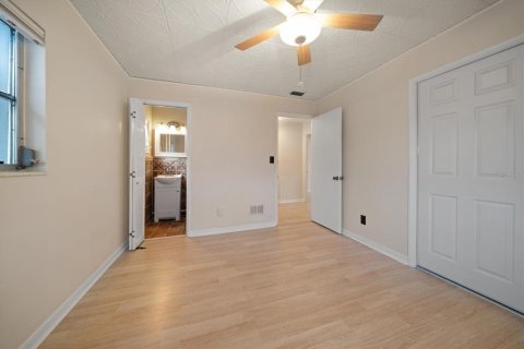 Villa ou maison à louer à Saint Petersburg, Floride: 3 chambres, 89.19 m2 № 1793807 - photo 17